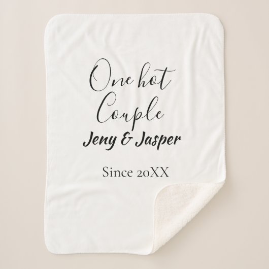 One hot couple add name since 20XX year date シェルパブランケット (正面)