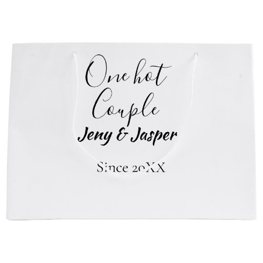 One hot couple add name since 20XX year date ラージペーパーバッグ (正面)
