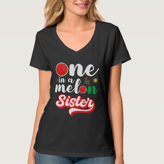 One In A Melon Sister Watermelon Family Matching Tシャツ (正面)