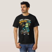 One Lonely Beastie Alien - Funny Hip Hop Alien  Tシャツ (正面フル)