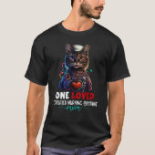 One Loved Certified Nursing Assistant Mom Cat Moth Tシャツ (正面)