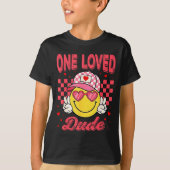 One Loved Dude Checkered Heart Valentines Day Boys Tシャツ (正面)