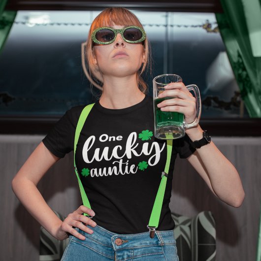 One Lucky Auntie Funny St Patrick Day Tシャツ