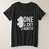 One Lucky Auntie  Matching St Patricks Day プラスサイズTシャツ (デザイン正面)