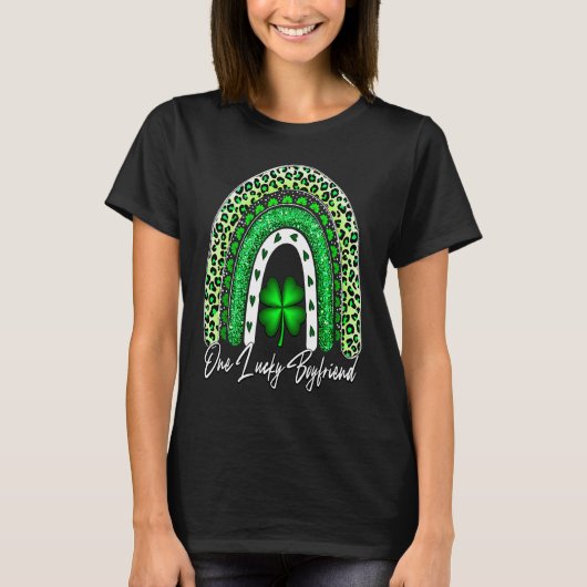 One Lucky Boyfriend Matching Family St Patrick Day Tシャツ (正面)