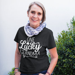 One Lucky Grandma - Festive St. Patrick's Day Luck Tシャツ