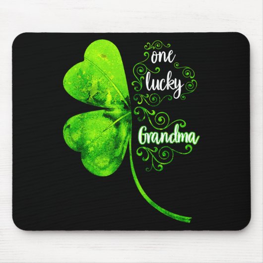 One Lucky Grandma Shamrock Grandma St Patricks Day マウスパッド (正面)
