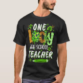 One Lucky High School Teacher Pencil Shamrock St P Tシャツ (正面)