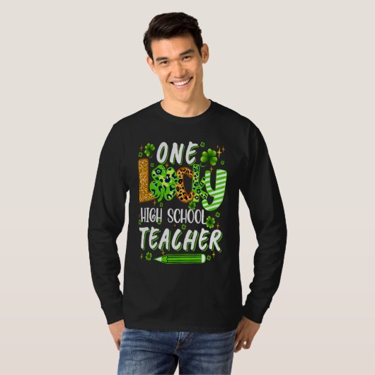 One Lucky High School Teacher Pencil Shamrock St P Tシャツ (正面フル)
