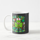 One Lucky School Nurse St Patrick's Day Shamrock I コーヒーマグカップ (左)