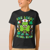 One Lucky School Nurse St Patrick's Day Shamrock I Tシャツ (正面)