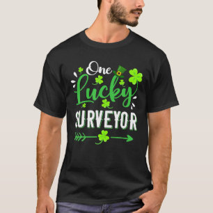 One Lucky Surveyor Shamrock Leprechaun Hat St Patr Tシャツ
