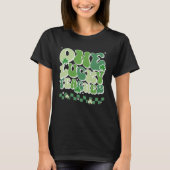 One Lucky Teacher Retro Groovy For Teachers St Pat Tシャツ (正面)