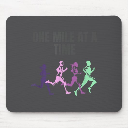 One Mile At A Time Motivation  マウスパッド (正面)