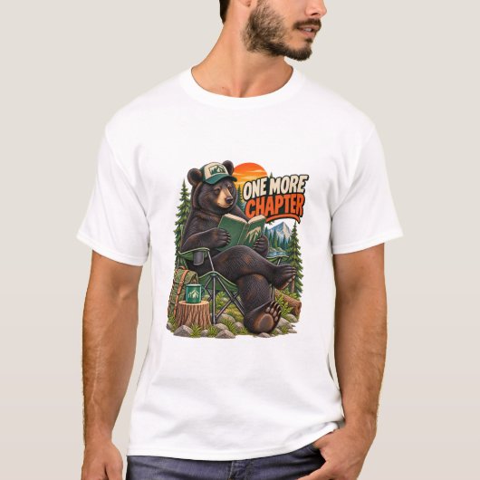 One More Chapter Bear Reading T-Shirt Tシャツ (正面)