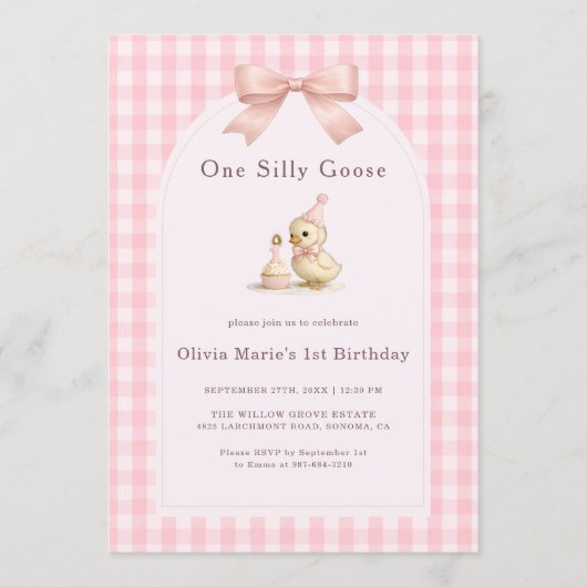One Silly Goose Gingham Pink Bow Girl 1st Birthday 招待状 (正面)