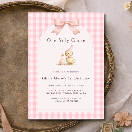 One Silly Goose Gingham Pink Bow Girl 1st Birthday 招待状