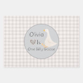 One Silly Goose Gray Girl's Birthday Party ラッピングペーパーシート (正面)