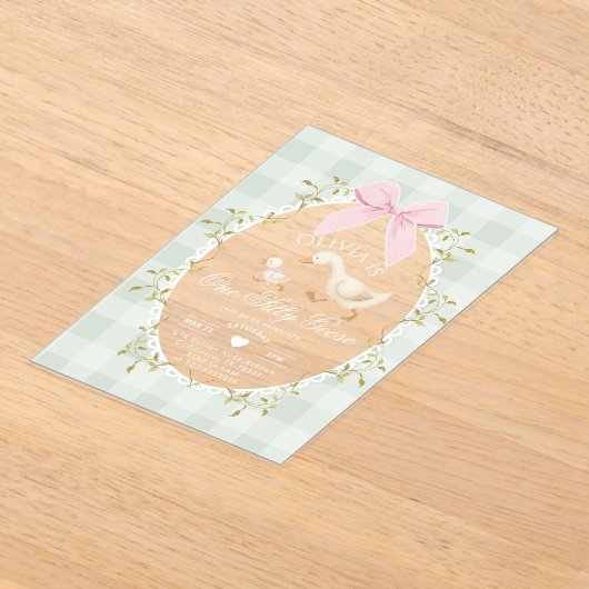 One Silly Goose Sage Gingham Bow girl 1st Birthday アクリル招待状 (レイダウン)