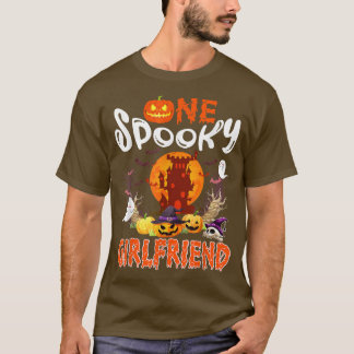 One Spooky Funny Girlfriend Halloween Couple Costu Tシャツ