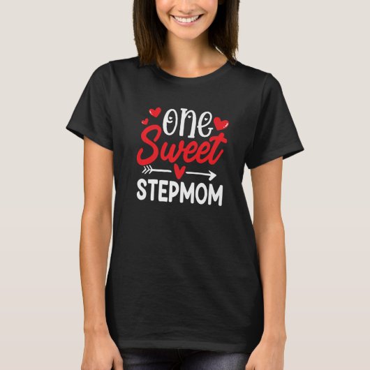 One Sweet Stepmom Valentines Day Matching Family Tシャツ (正面)