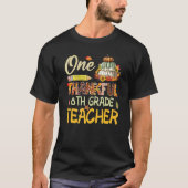 One Thankful 8th Grade Teacher Pumpkin Fall Thanks Tシャツ (正面)