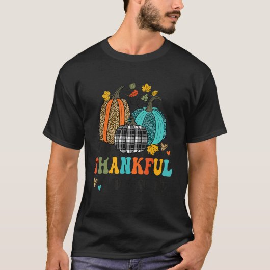 One Thankful Counselor School Pumpkins Thanksgivin Tシャツ (正面)