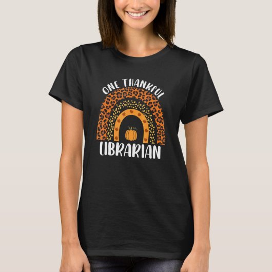 One Thankful Librarian Teacher Rainbow Leopard Gro Tシャツ (正面)