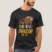 One Thankful Realtor Turkey Pilgrim Hat Thanksgivi Tシャツ (正面)