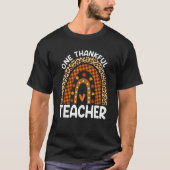 One Thankful Teacher Thanksgiving Rainbow Leopard  Tシャツ (正面)