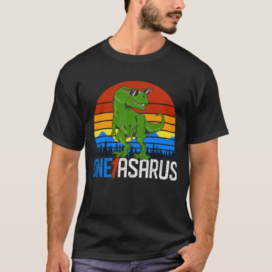Oneasaurus 1st誕生日の恐竜パーティーキッドギフト tシャツ (正面)