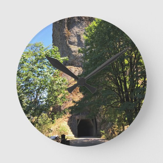 Oneonta Gorge Tunnel OR ラウンド壁時計 (正面)