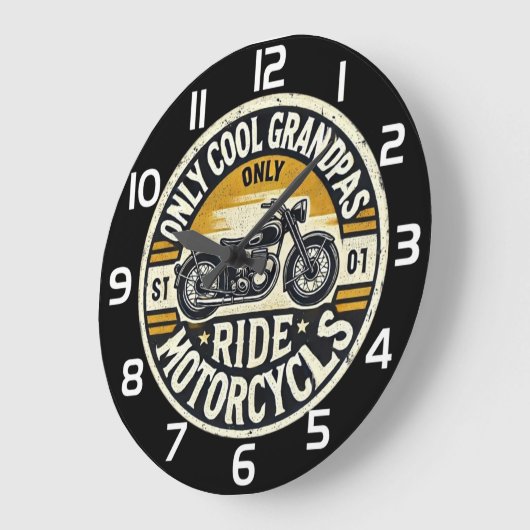 Only Cool Grandpas Ride Motorcycles  ラージ壁時計 (傾斜)