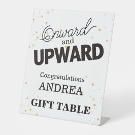 Onward and Upward Graduation Party 台座サイン