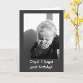 Oops Boy Belated誕生日カードテンプレート カード (黄色い花)