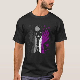 Open Hands Ace Pride Cosmic Stars Planet LGBTQ Mag Tシャツ