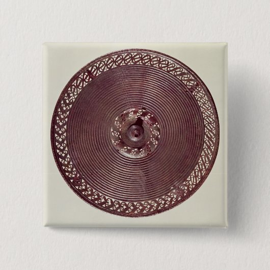 openworkボーダーが付いている一人乗り二輪馬車の車輪の装飾 缶バッジ (正面)