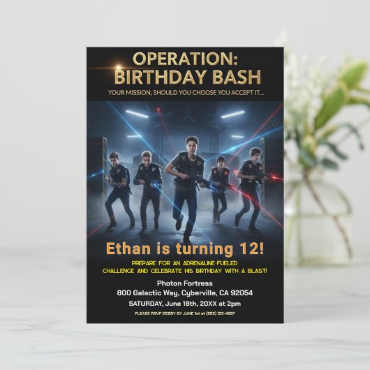 Operation Birthday Bash Laser Tag 招待状 (スタンド正面)