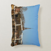 Ophaalbrug over gracht in Nederland. アクセントクッション (正面(垂直))