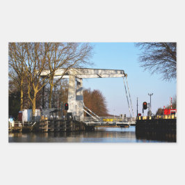 Ophaalbrug over gracht in Nederland. 長方形シール