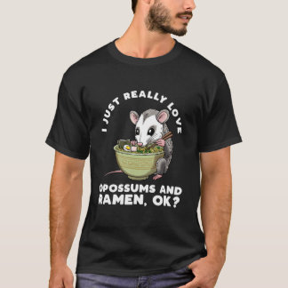 Opossum Eating Ra Noodles Japanese Food Possum Rod Tシャツ