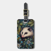 Opossum in the Bramblesラゲージタグ ラゲッジタグ (正面縦)