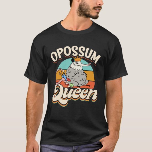 Opossums Vintage Opossum Queen Tシャツ (正面)