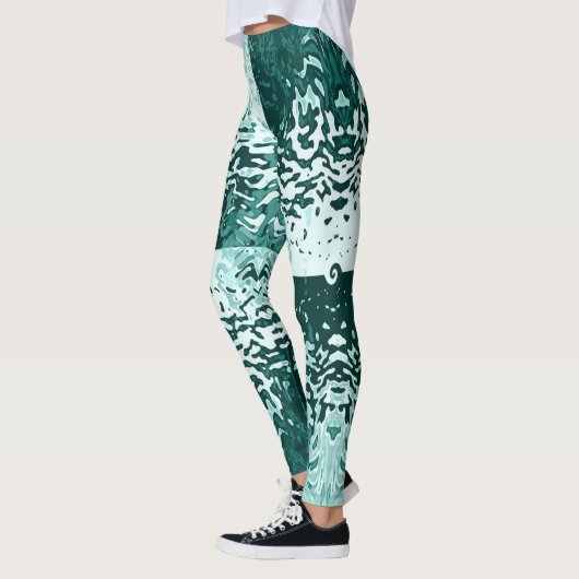 Opposites Attract Aqua Blue Leggings レギンス (左)