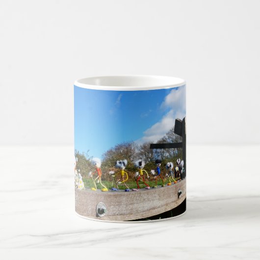 Optocht van Fubby's naar felicitatie. コーヒーマグカップ (中央)