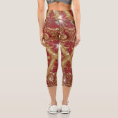 Opulent Golden Red Ornate: Studio & Gym Regal Acti カプリレギンス (裏面)