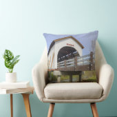 OR、Jackson County、Mckee Covered Bridge クッション (椅子)