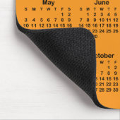Orange and Black 2026 Calendar マウスパッド (コーナー)