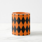 Orange Black Harlequin Diamonds Checkers Design マグカップ (中央)