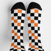 Orange Black White Checkered Pattern Design  ソックス (上部)